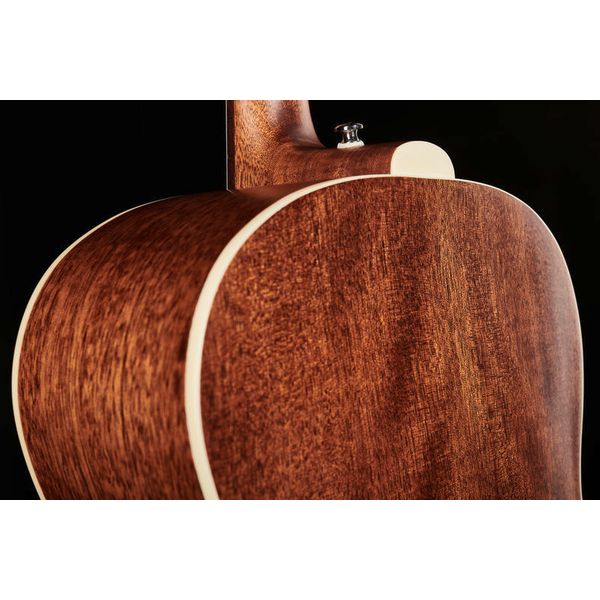 Guild BT-240E Baritone