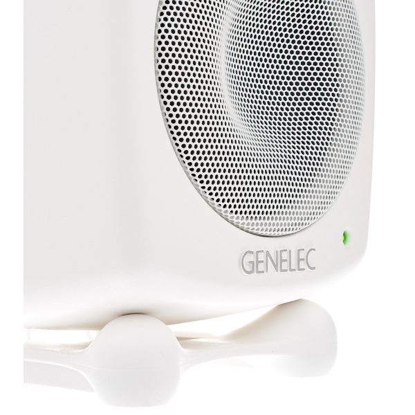 Genelec 8020 DPM Stand Bundle WH