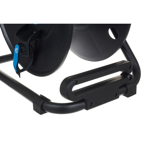 Adam Hall 4 STAR CD 042