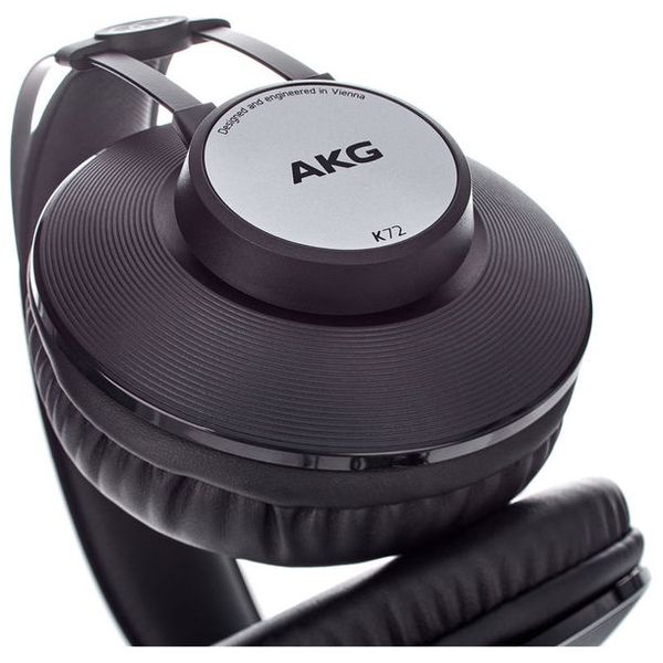 AKG K-72