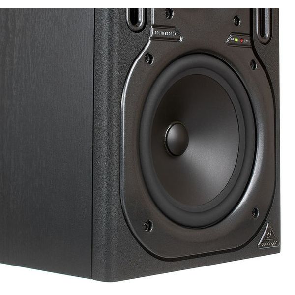 Behringer B2030A Truth