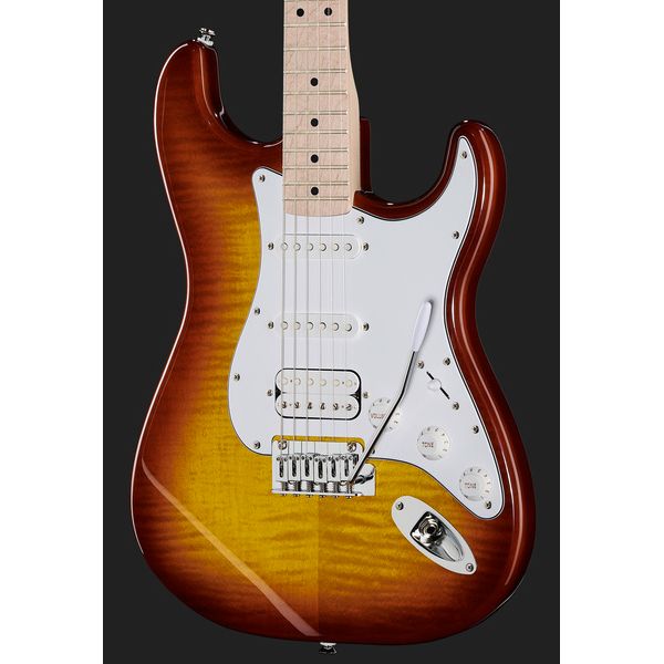 Squier Affinity Strat FM HSS S Bundle