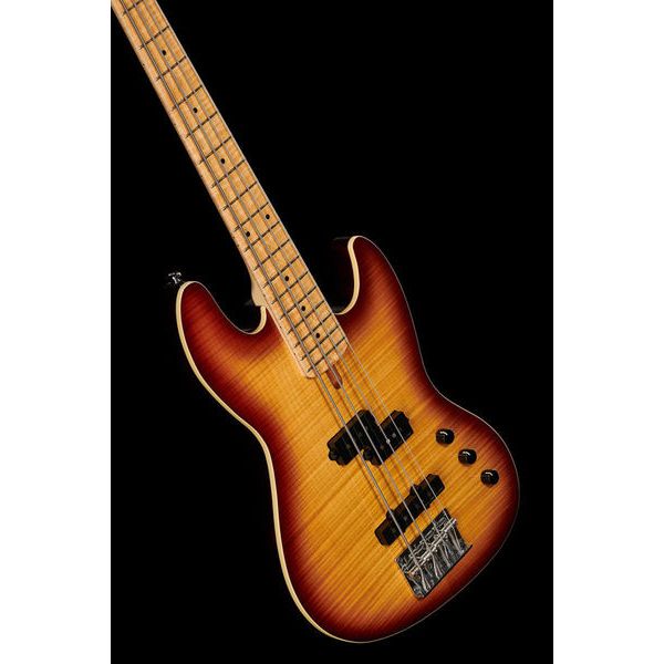 Marcus Miller U5 TS MN Short