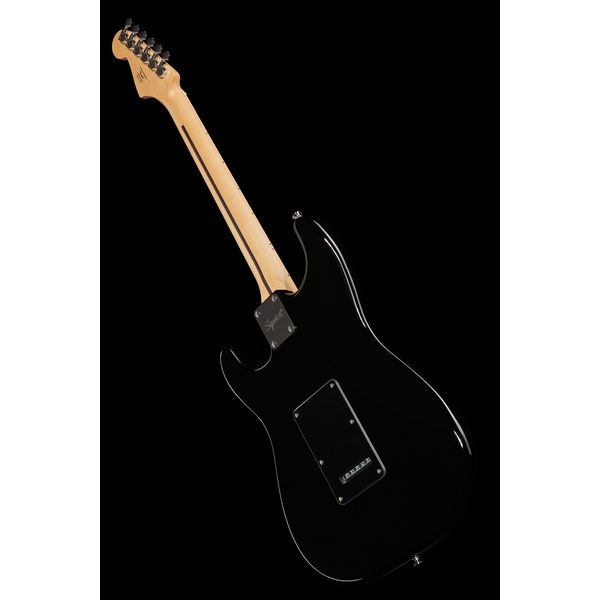 Squier Sonic Strat HSS Black Bundle