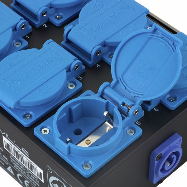 Stairville PCD-6 Power Distributor Bundle