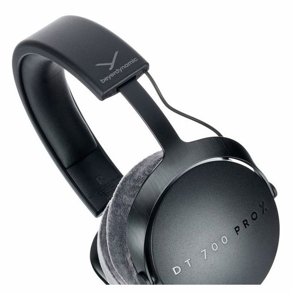 beyerdynamic DT 700 PRO X