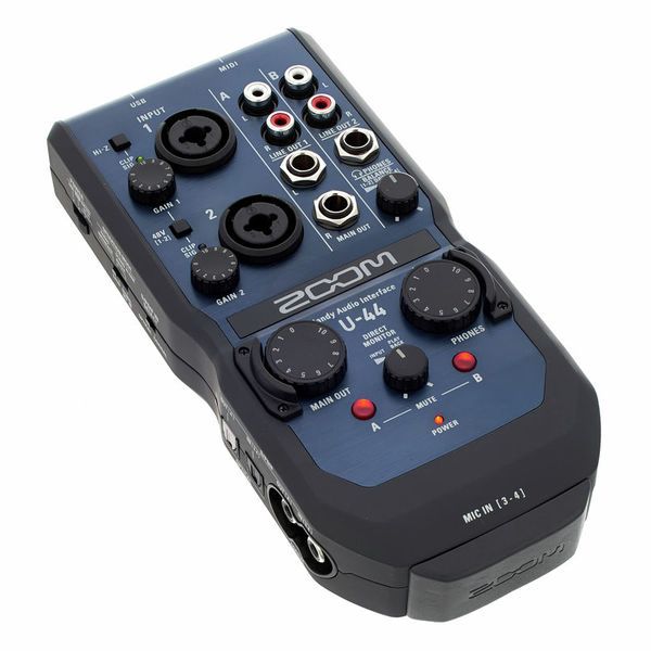 Zoom U-44