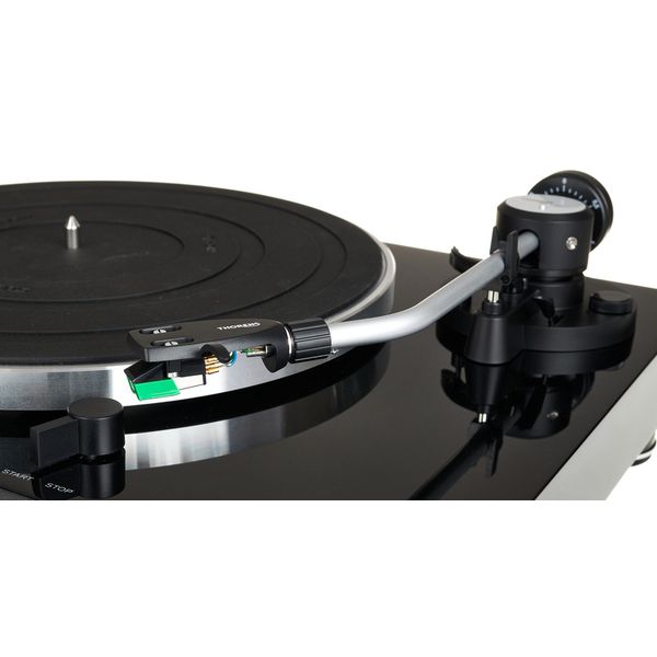 Thorens TD 204 black