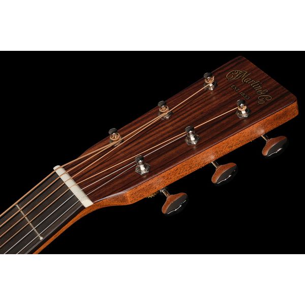 Martin Guitar 0018