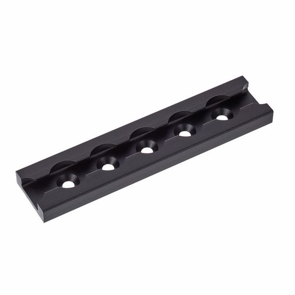 Adam Hall 5720 Cargo Restraint Track blk