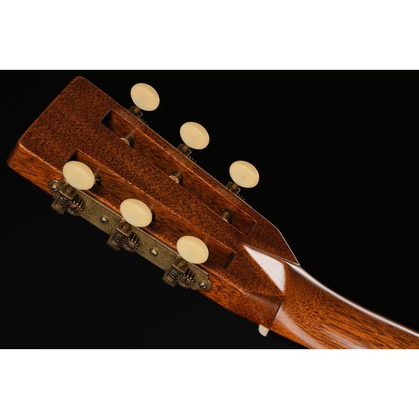 Martin Guitar 00 Custom Edition 2025 NAMM