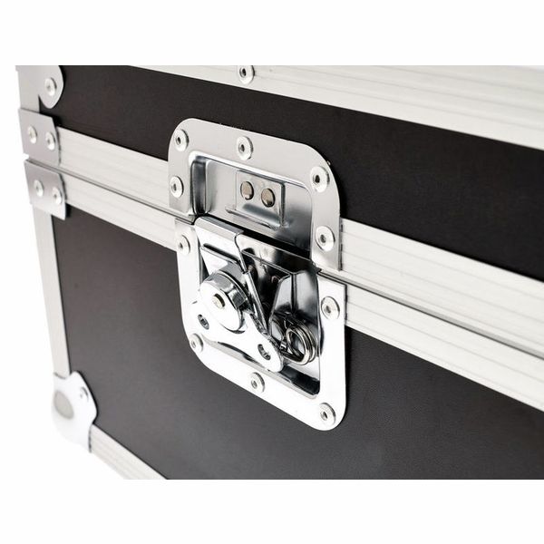 Behringer X Air XR18 Flyht Case Bundle