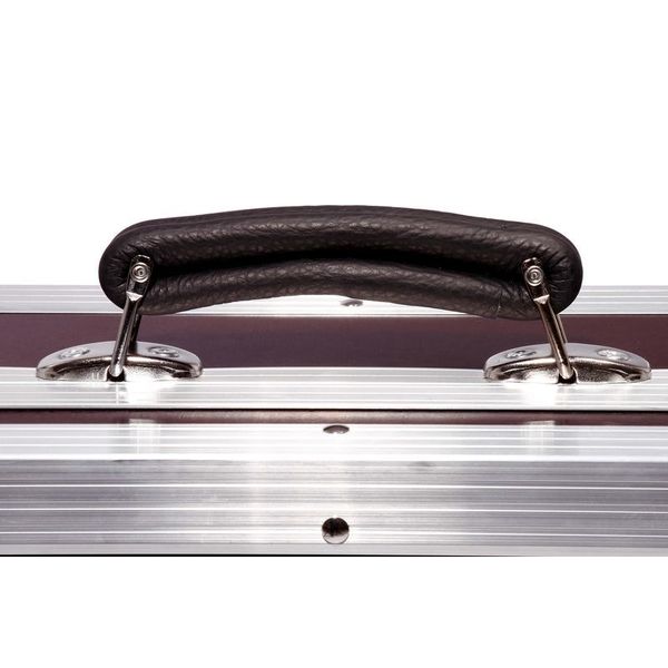 Thon Behringer x-Touch - notebook