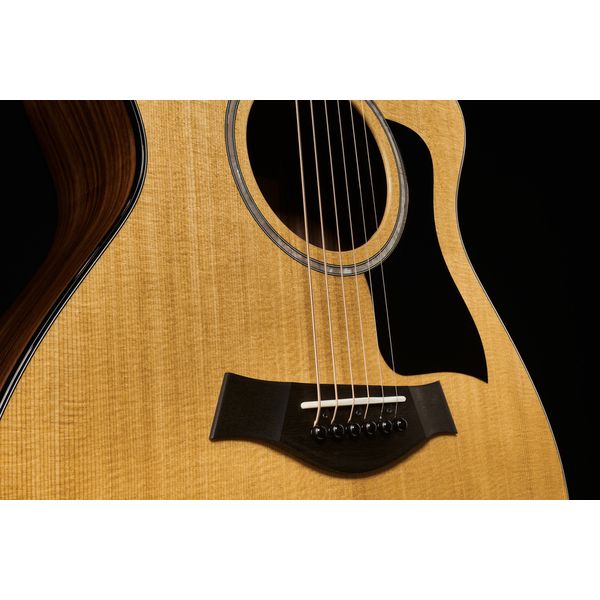 Taylor 212ce Plus