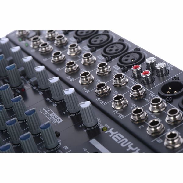 Behringer Xenyx QX1222USB