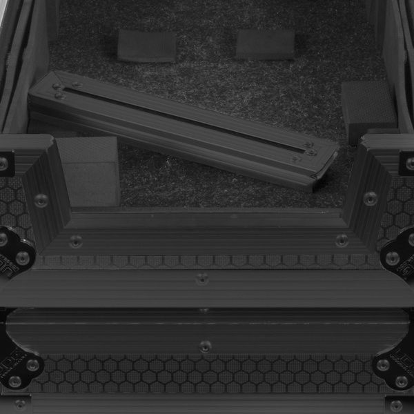 UDG Flight Case Rane Four (L&W)