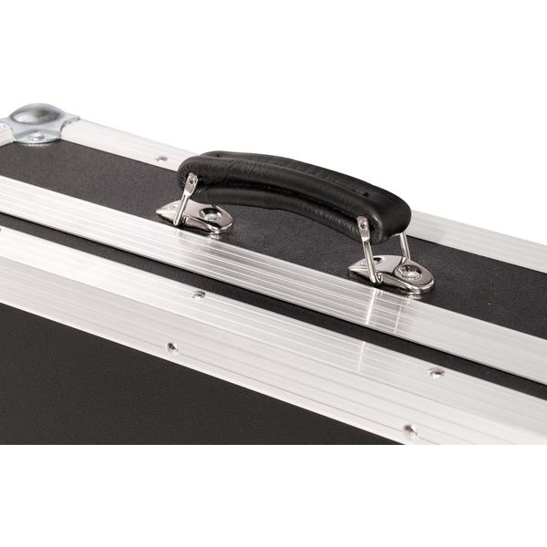 Thon Soundcraft Signature 12 PB