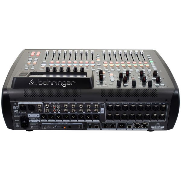 Behringer X32 Compact