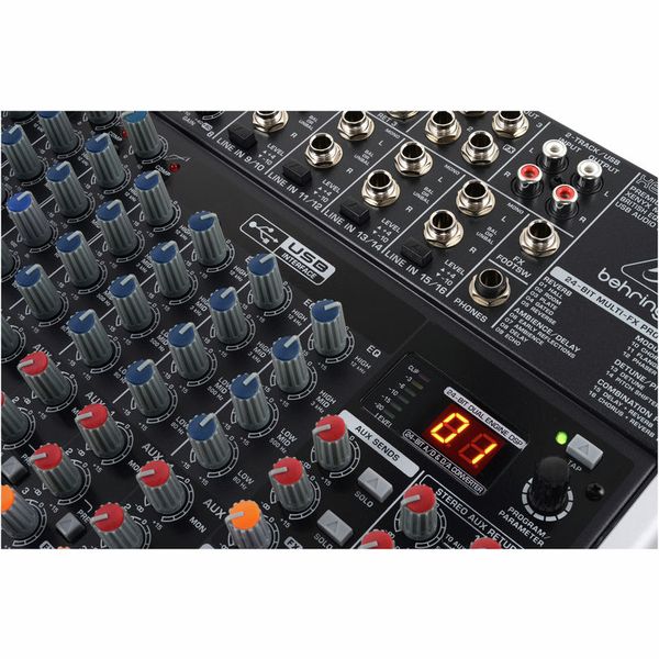Behringer Xenyx X2222USB