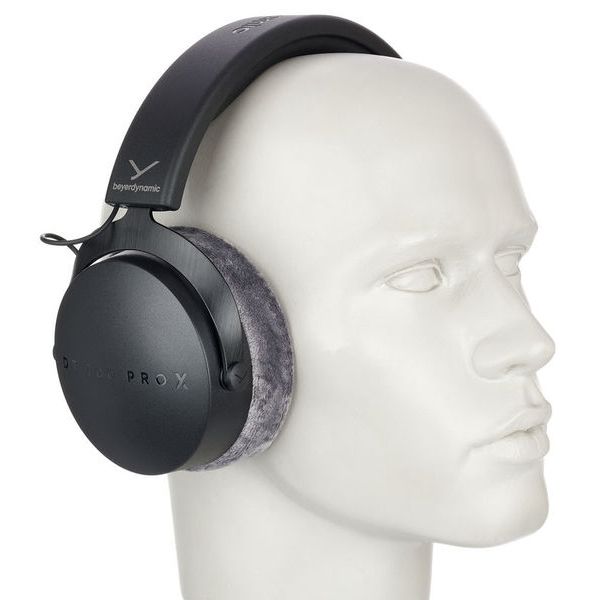 beyerdynamic DT 700 PRO X