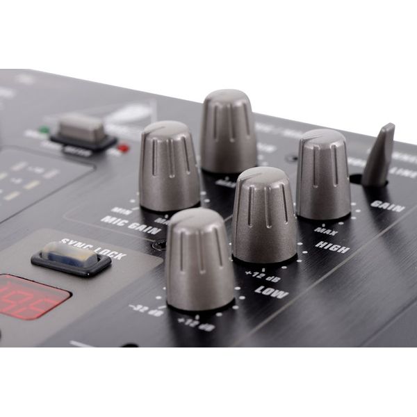 Behringer VMX100USB