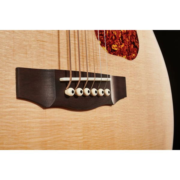 Guild BT-240E Baritone