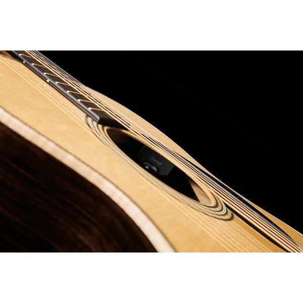 Martin Guitar 000-28E Modern Deluxe