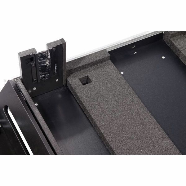 Thon Case A&H SQ6 with Dockhouse