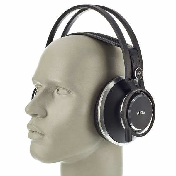 AKG K-872