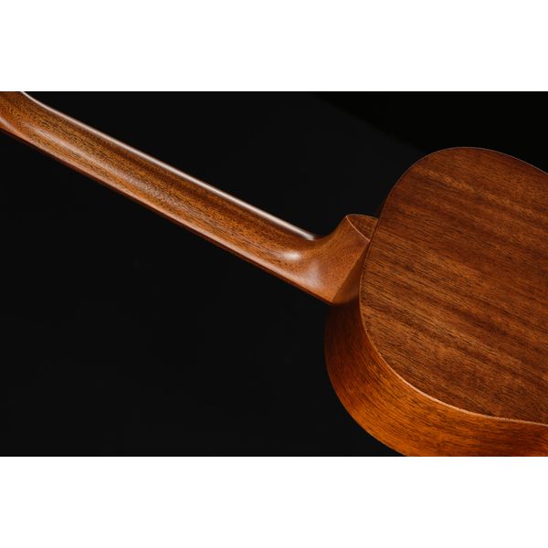 Martin Guitar 000-15SM