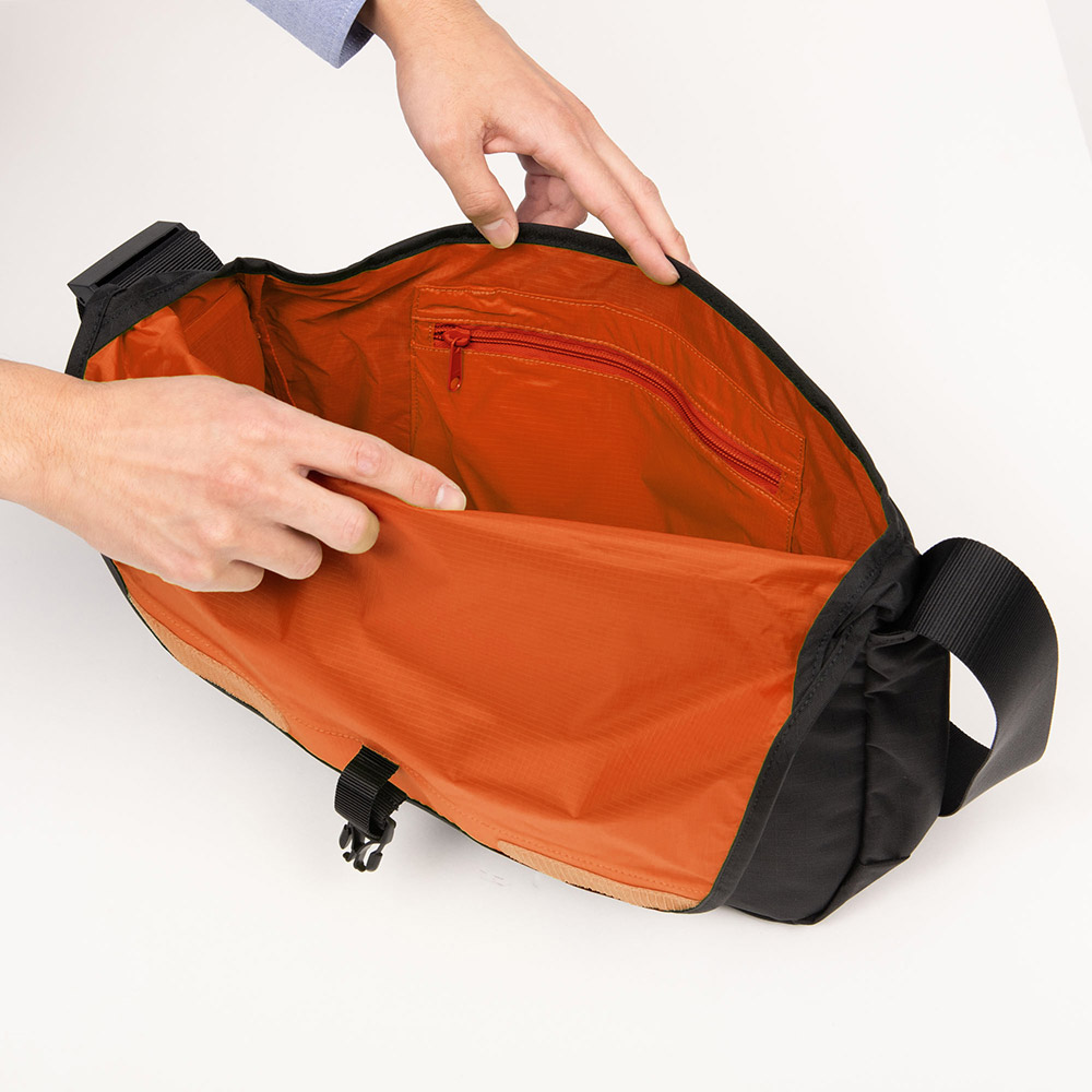 ベルニナフラップショルダー L