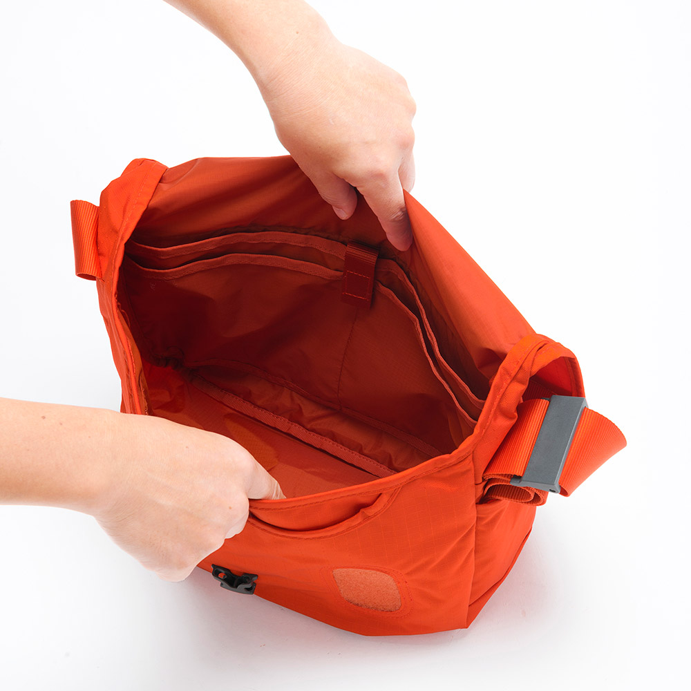 ベルニナフラップショルダー M