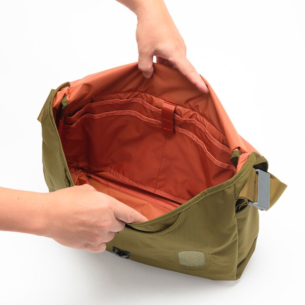 ベルニナフラップショルダー L