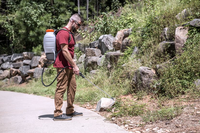 4 Gallon Battery Backpack Sprayer