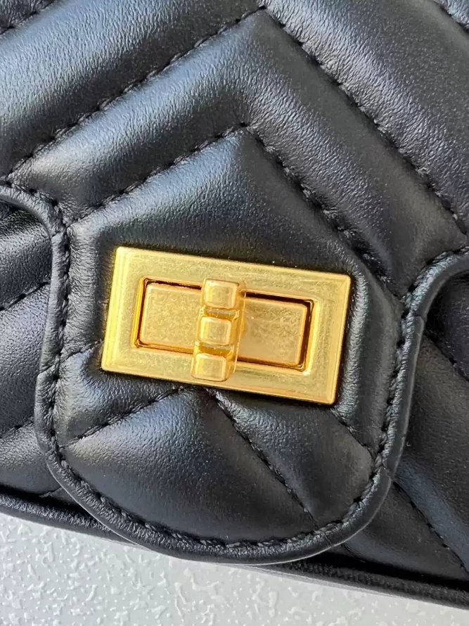 Casual Plain Leather Embossed Clutch Women's Messenger Bag