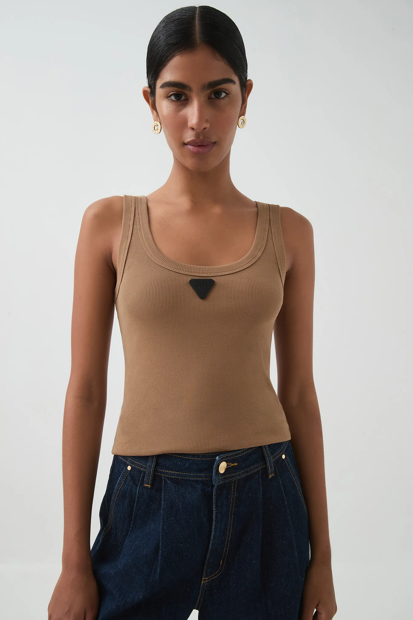 Cowrie Scoop Tank