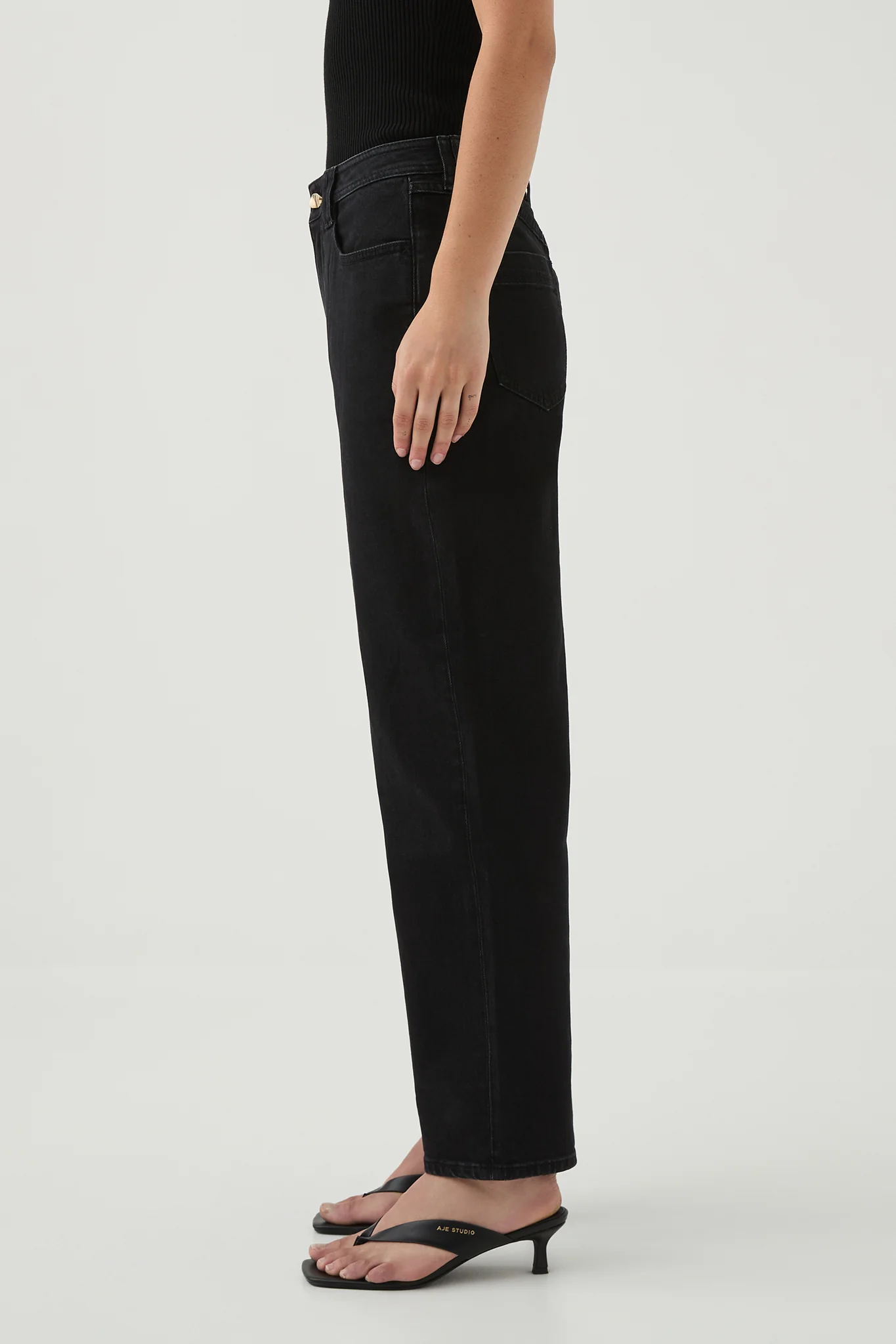 Billie Straight Ankle Jean