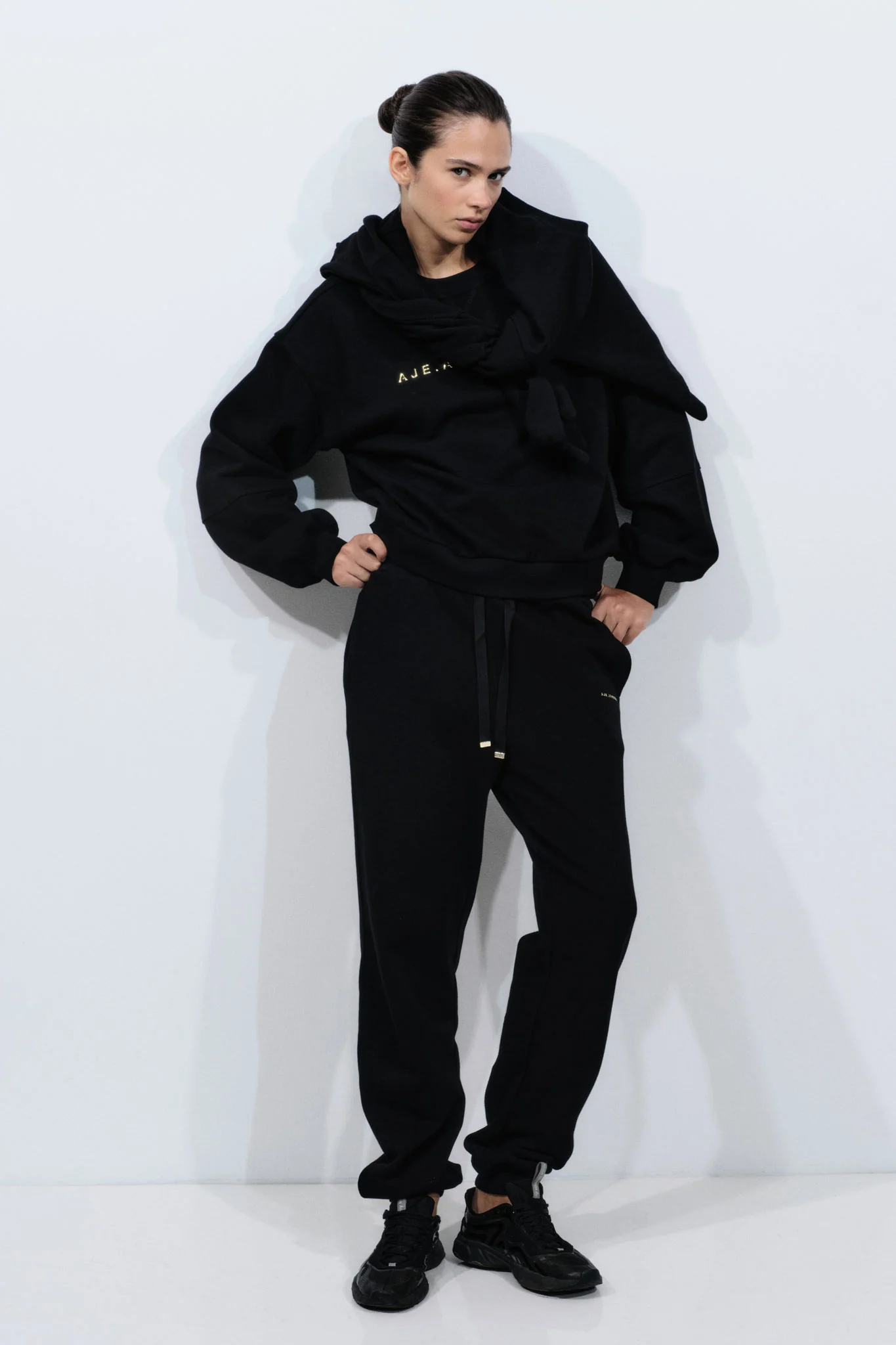 Gold Logo Trackpant 508