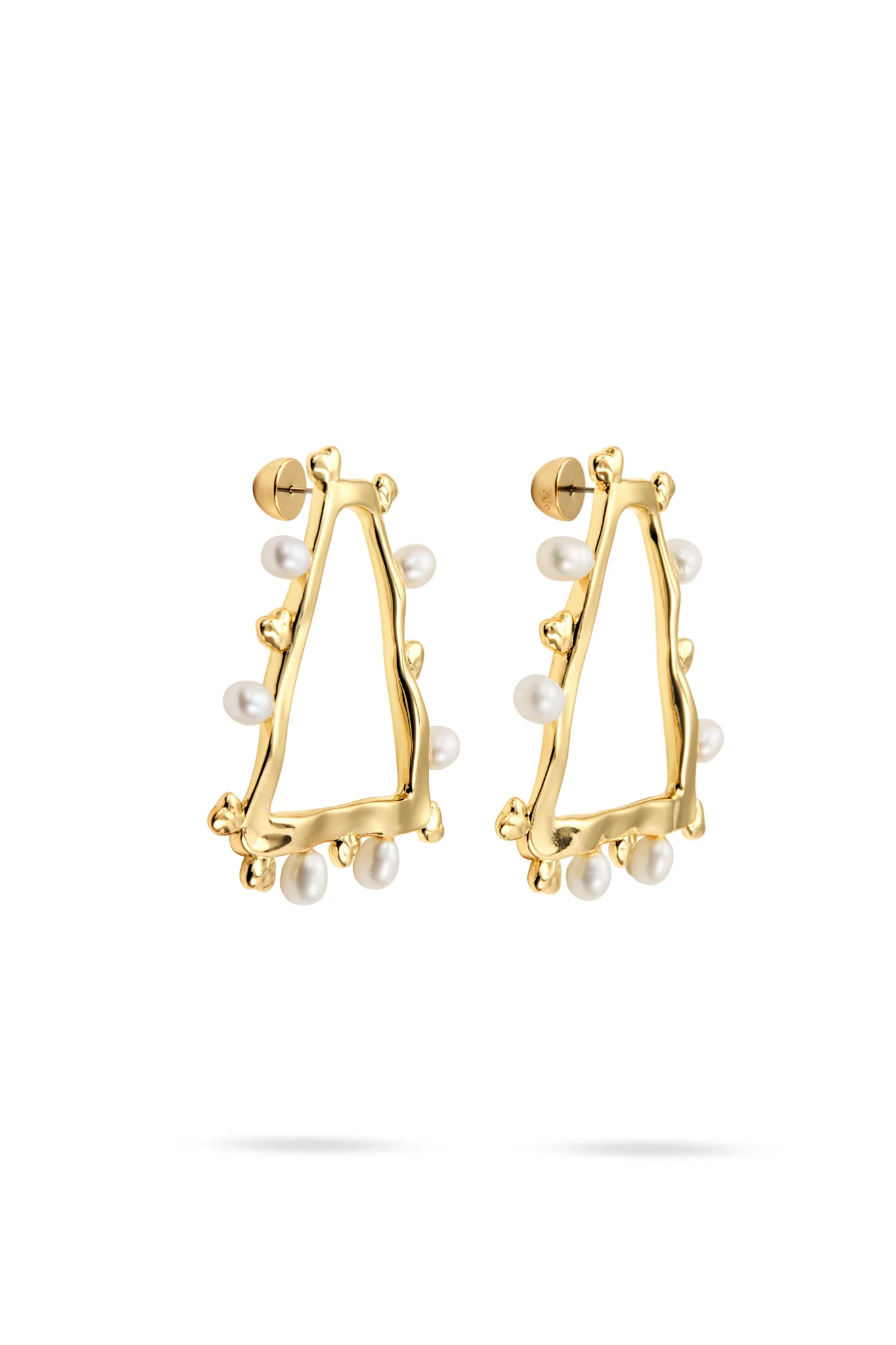 Descend Pearl Stud