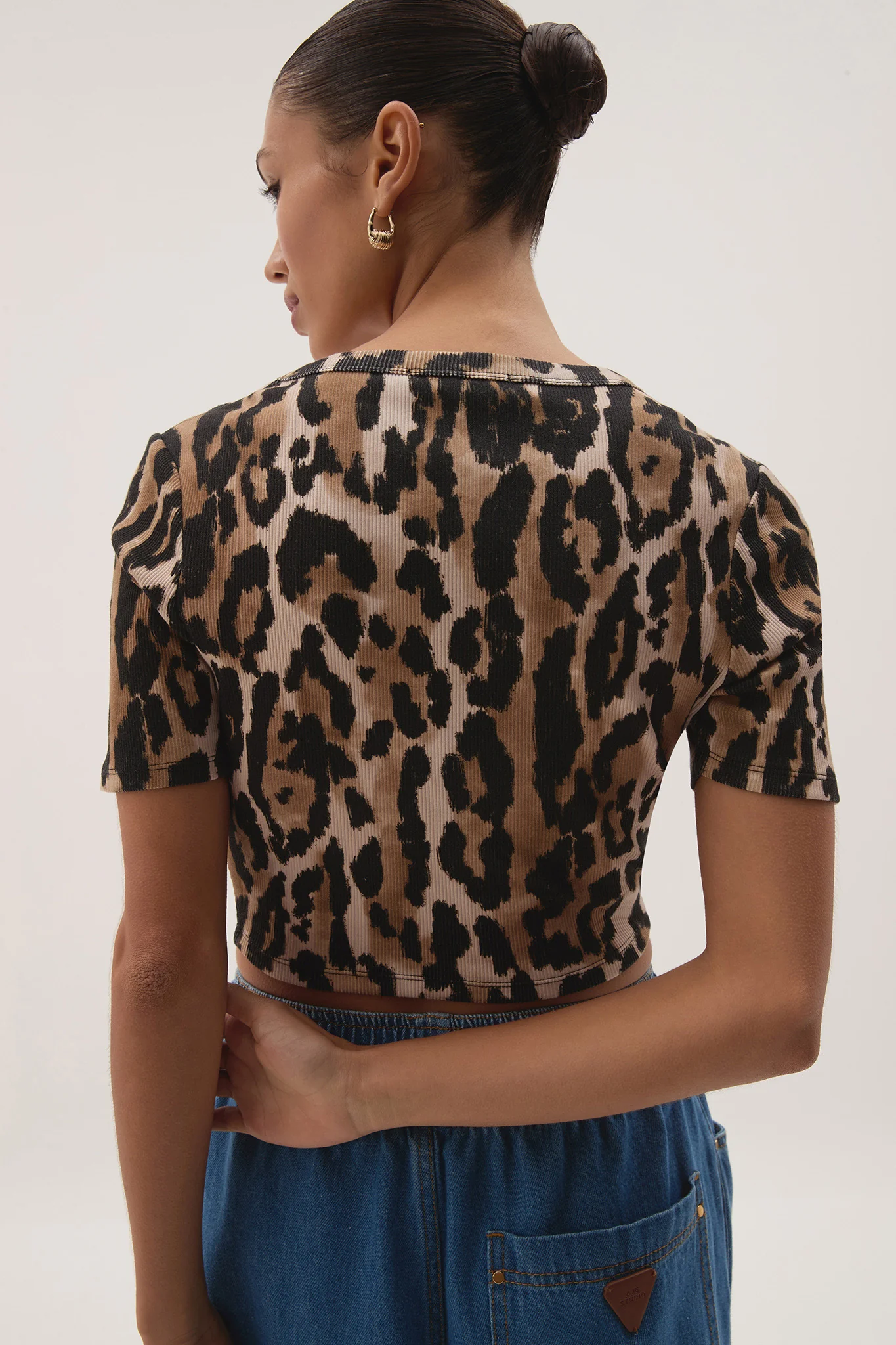 Cowrie Cropped Tee