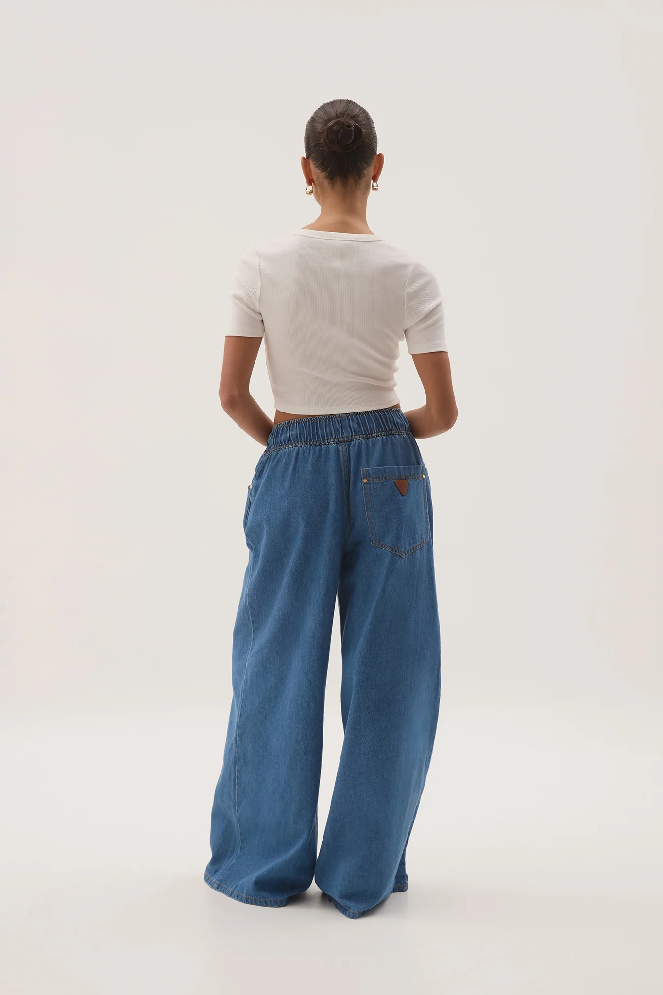 Cowrie Cropped Tee