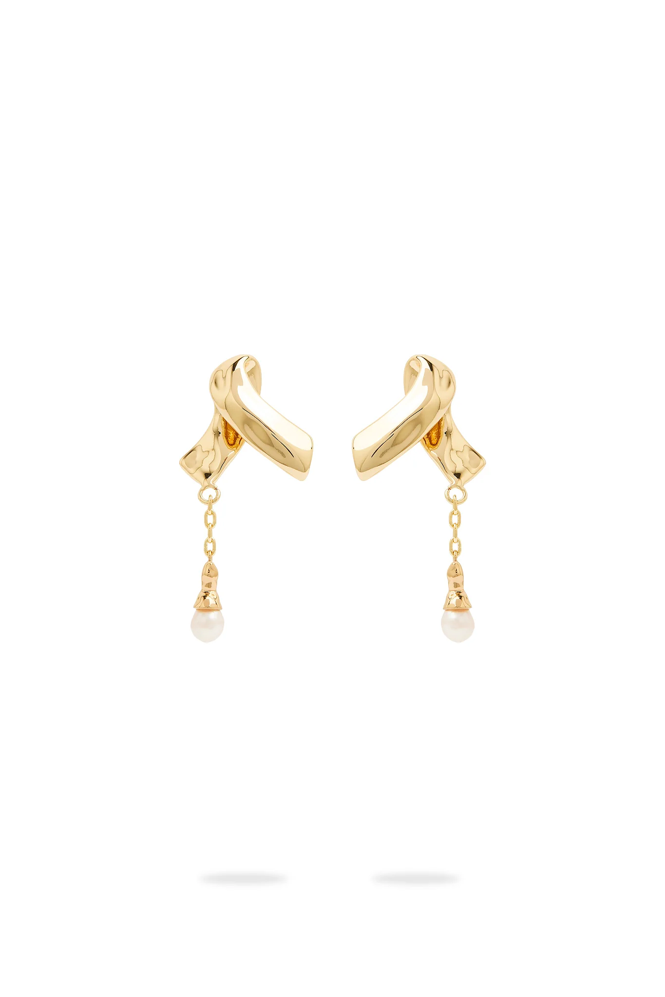 Evera Ribbon Drop Stud