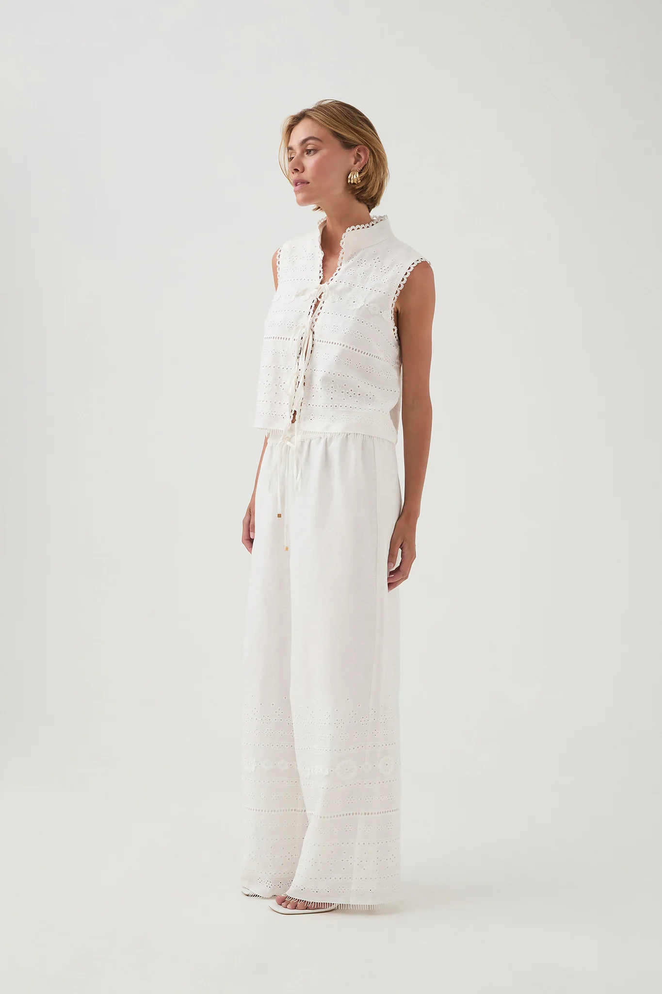 Cloud Embroidered Pant