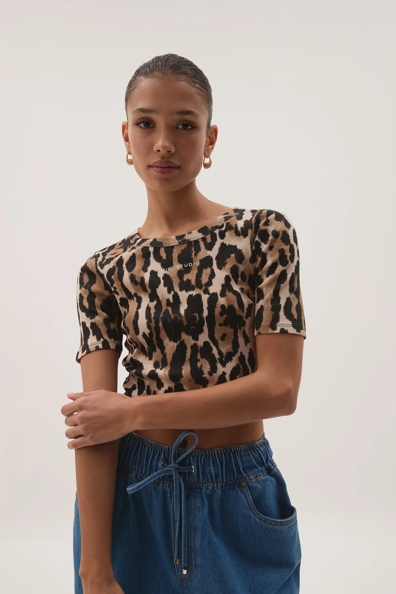 Cowrie Cropped Tee