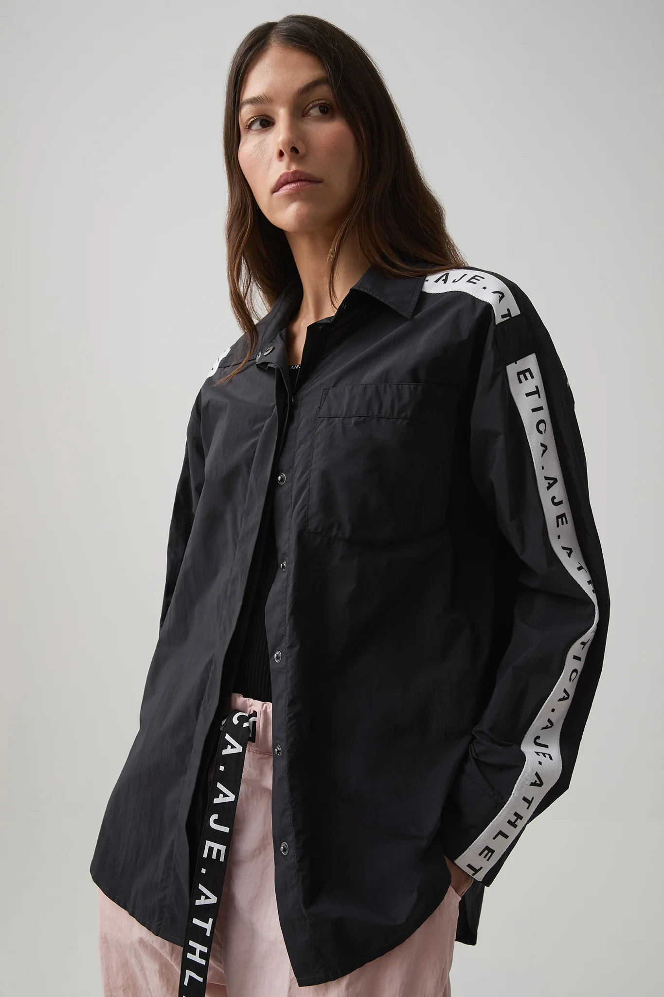 Logo Tape Spray Shirt 427