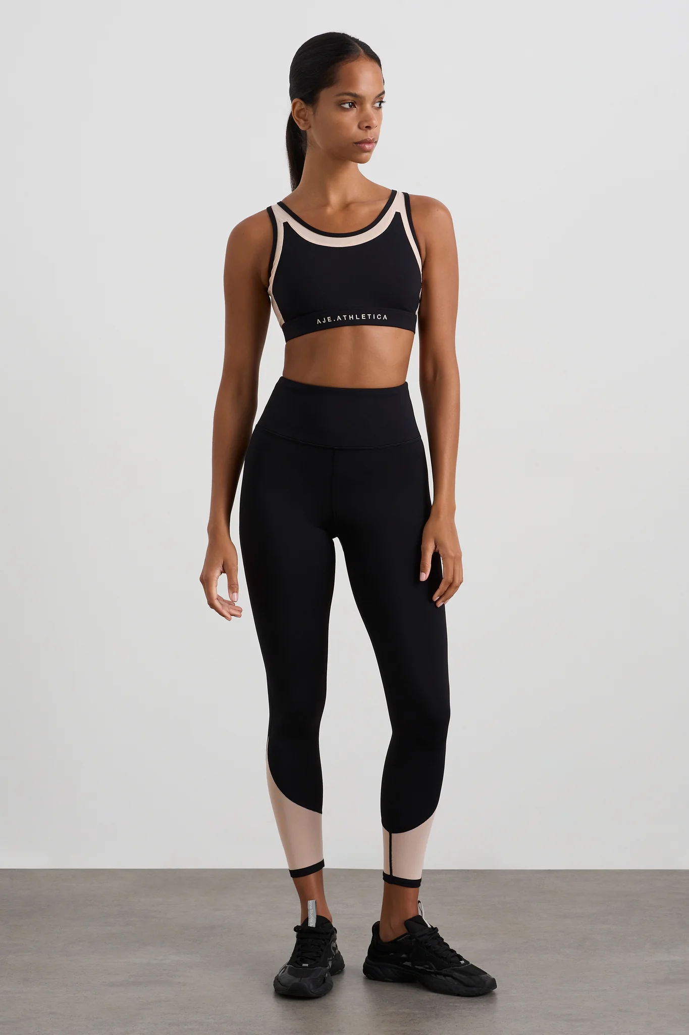 Mesh Inset 7/8 Legging 228
