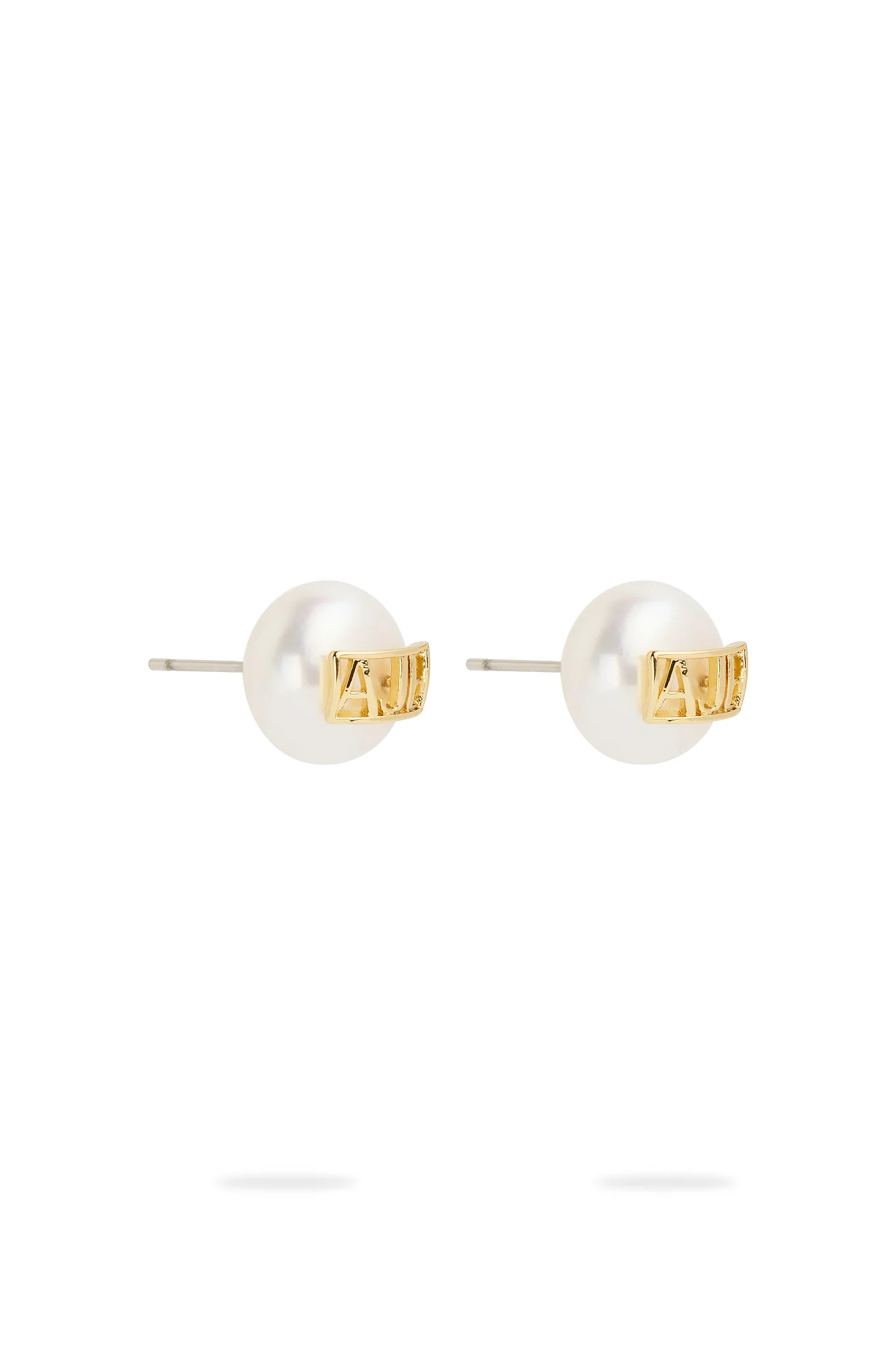 Mai Logo Stud