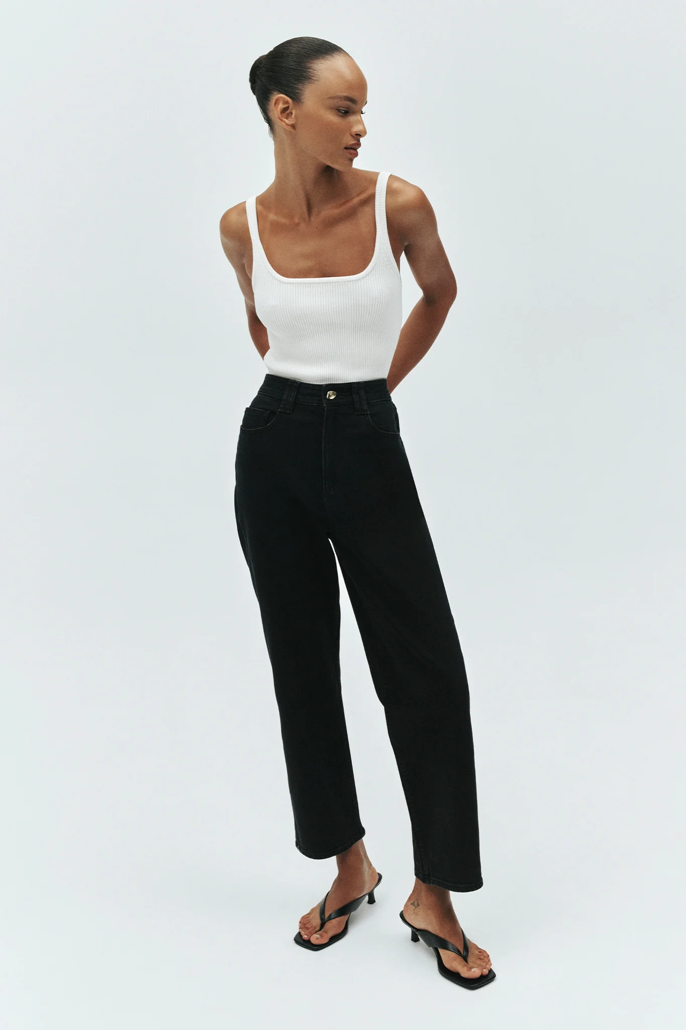 Billie Straight Ankle Jean