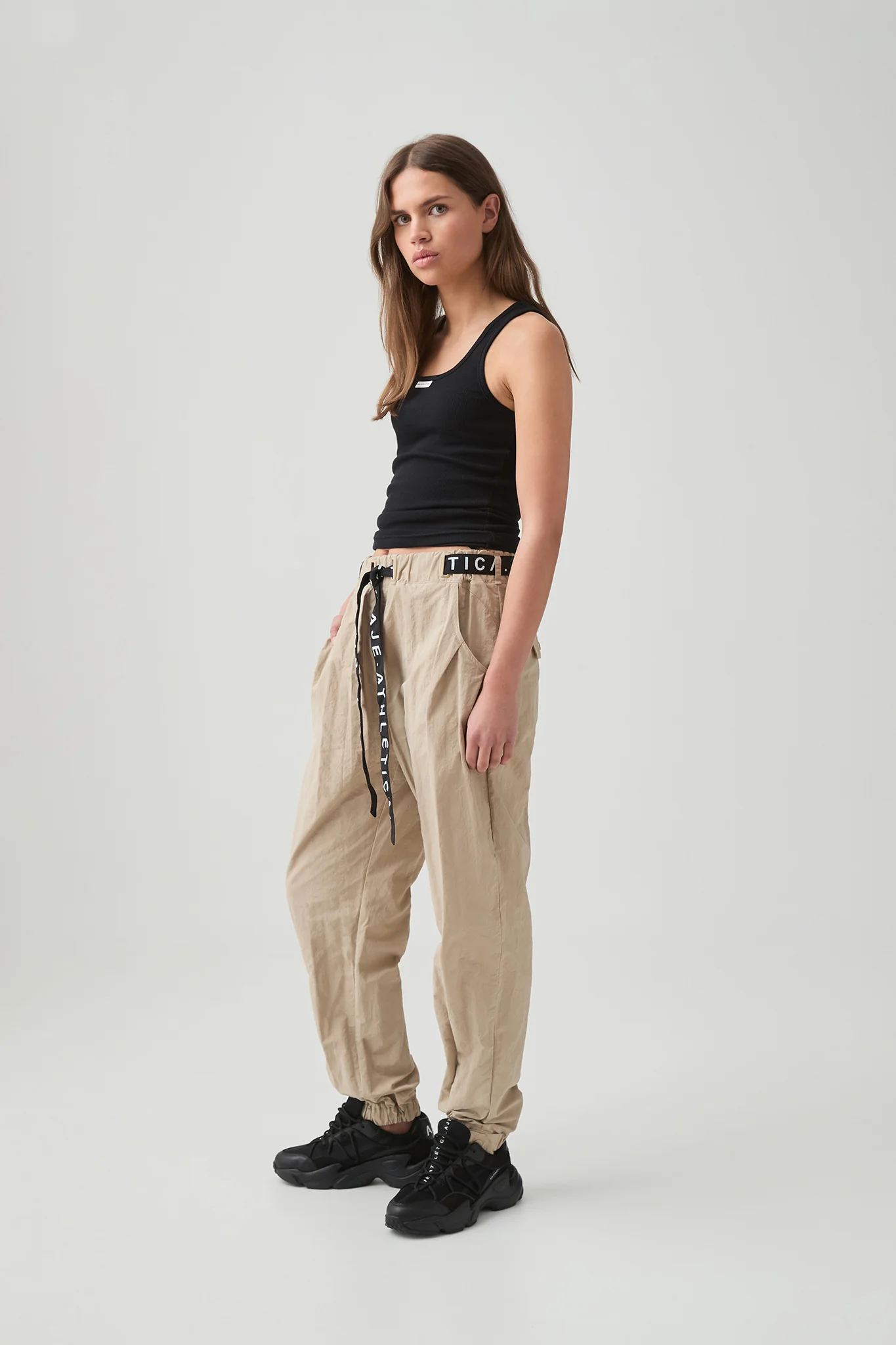 Belted Windbreak Pant 502