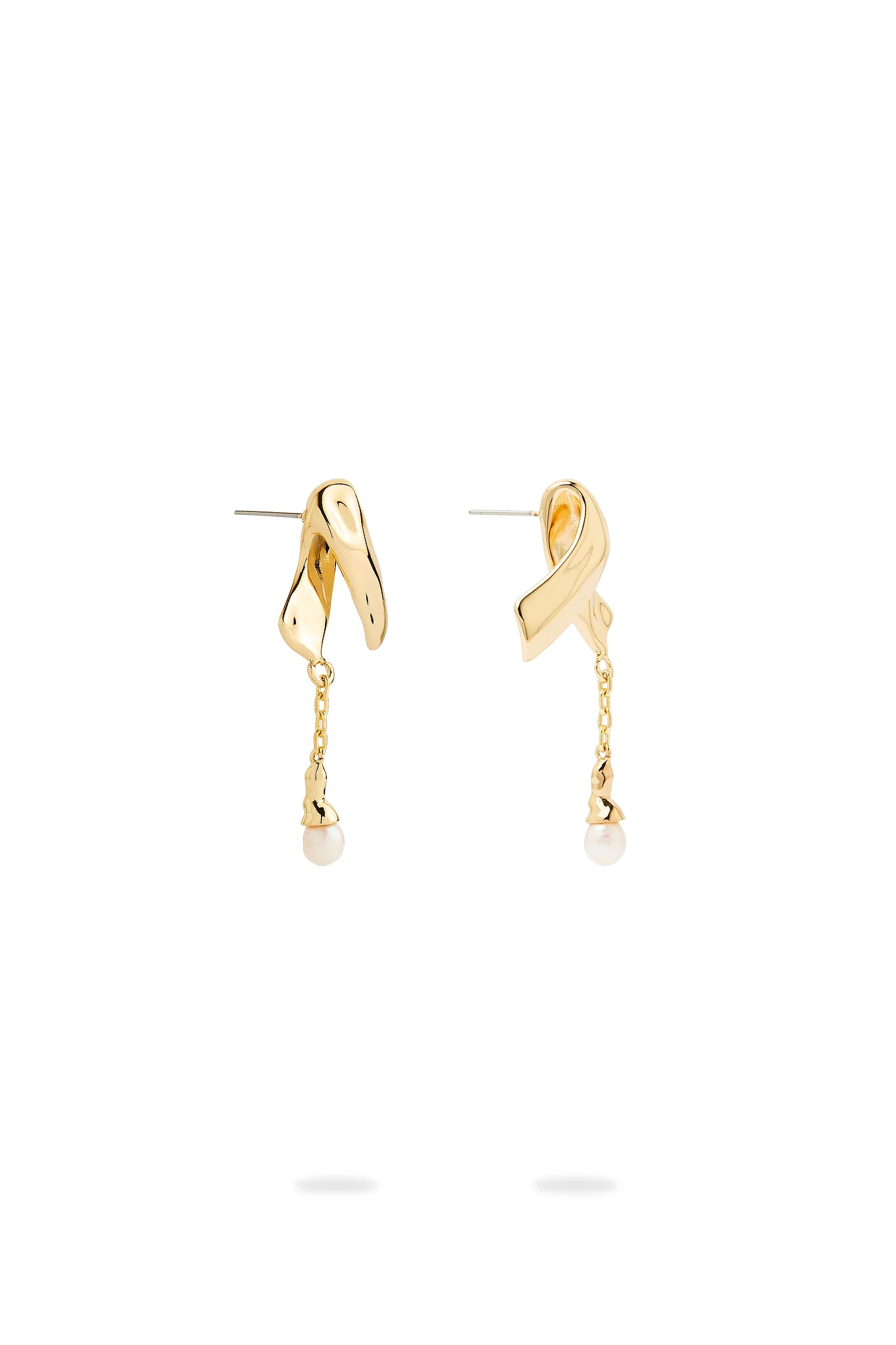 Evera Ribbon Drop Stud